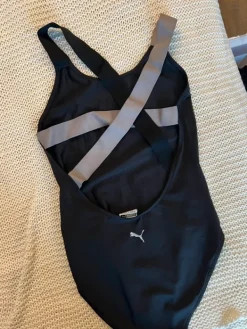 Clearance Puma bodytoppi