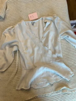 Online NLY Trend pusero xs