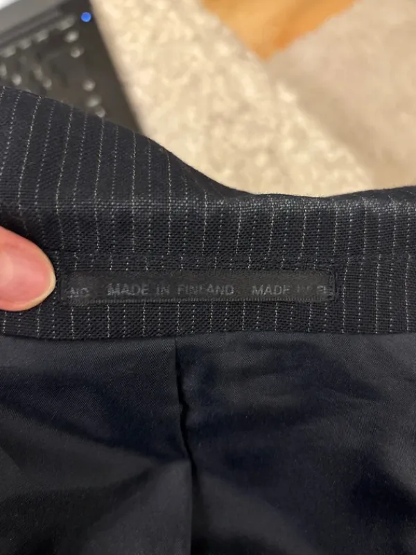 Sale made in Finland Puvun takki ja liivi