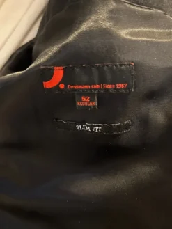 Online Dressmann Puvun takki ja valkoinen kauluspaita