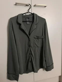 New H&M Pyjama paita