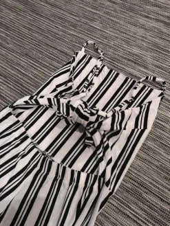 Outlet Stradivarius Raidallinen jumpsuit