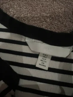 Outlet H&M Raidallinen toppi