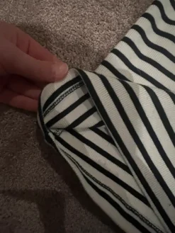 Outlet H&M Raidallinen toppi