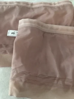 New Reisiin hankaussuojat