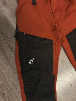 Best RevolutionRace housut S/48