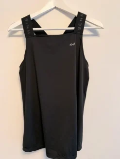 Discount Röhnisch women training shirt