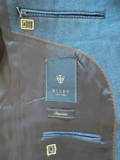 Clearance Riley Stanton suit