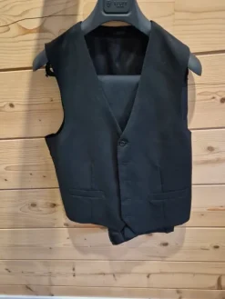 Clearance Riley n musta pukusetti