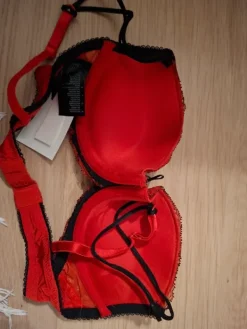 Outlet H&M Rintaliivit