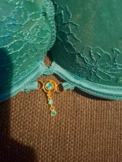 Online New Yorker Rintaliivit