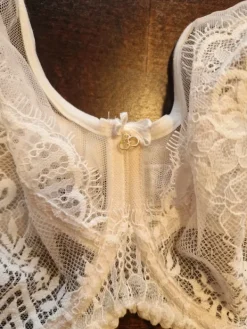 New Gorsenia Rintaliivit