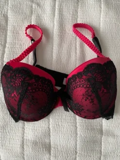 After Eden Rintaliivit, käyttämättömät