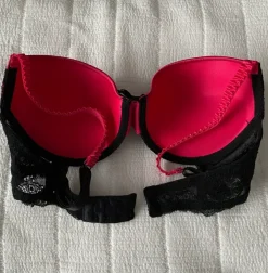 After Eden Rintaliivit, käyttämättömät