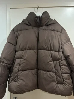 Hot H&M Ruskea toppatakki