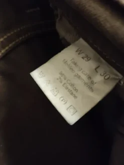 Mario melileo & co Ruskeat farkut