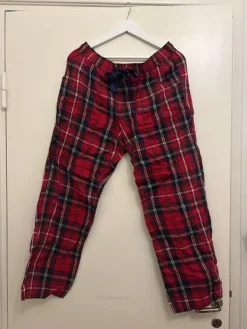 Clearance NOOM Ruutu yöhousut