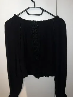 Sale H&M Divided Röyhelö paita