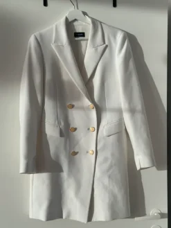 Best Sand:n valkoinen jakku 38!