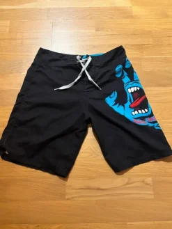 New Santa Cruz shortsit