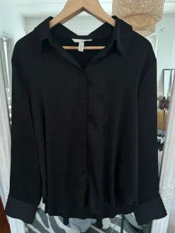 Discount Satiini kauluspaita