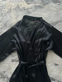 Online Satiininen aamutakki