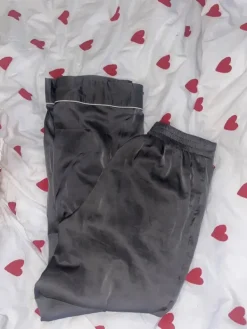 New Bik Bok Satiinipyjama