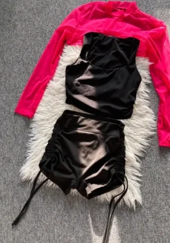 Amazon Essentials Set twerk