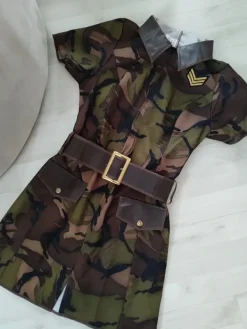 Outlet Sexy sotilas - asu