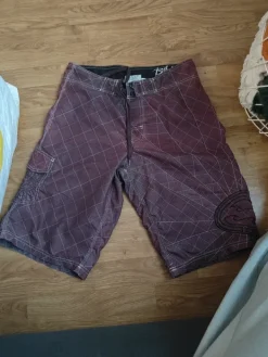 Billabong shortsit