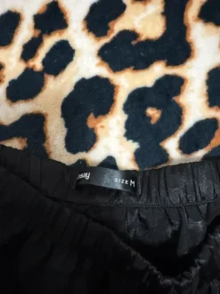 Sale Sinsay shortsit