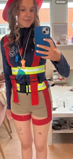 Discount Fest & Farver Sidste skoledags kostume