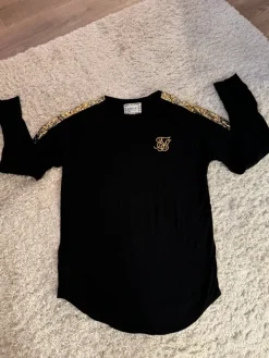 Clearance Siksilk pitkähihainen