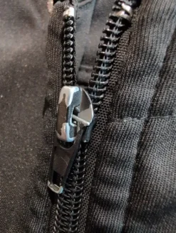 Online Siksilk verkkatakki / huppari