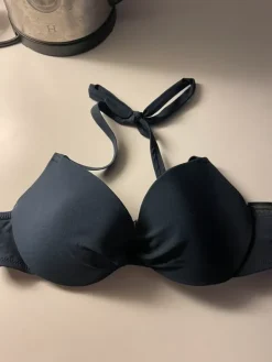 Online H&M Sininen bikinien yläosa