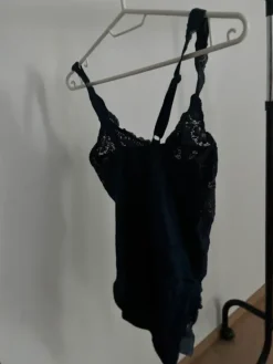 New sininen pitsi body