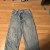H&M Siniset baggyjeansit