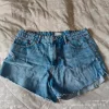 Hot Gina Tricot Siniset farkkushortsit