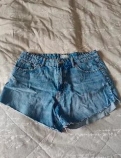 Hot Gina Tricot Siniset farkkushortsit