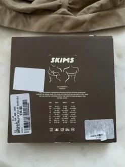 Discount Skims bandau shapewear