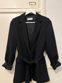 New Solmittava bleiseri