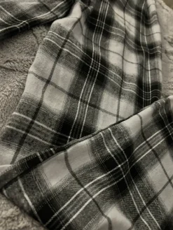 Shein Spodnie w kratke