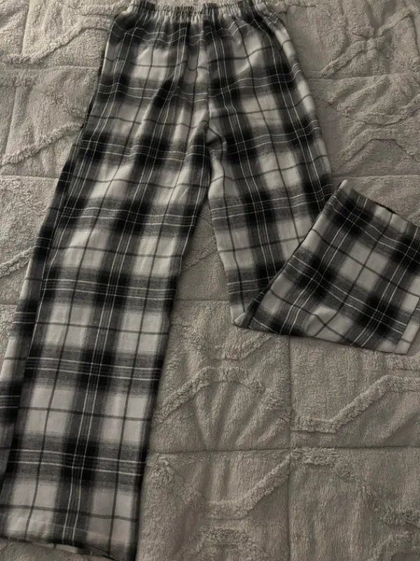 Shein Spodnie w kratke