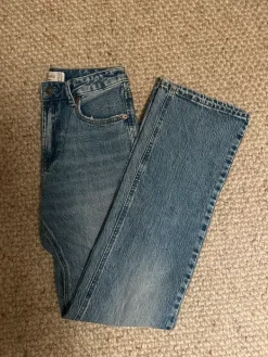 Hot Stradivarius farkut