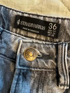 Discount Stradivarius leveät farkut