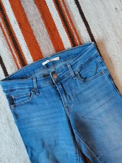 Discount Levi's Stretchfarkut