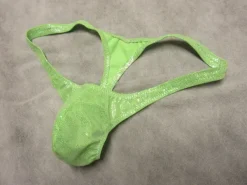 Online KriszSartoria String-malliset miesten uimahousut