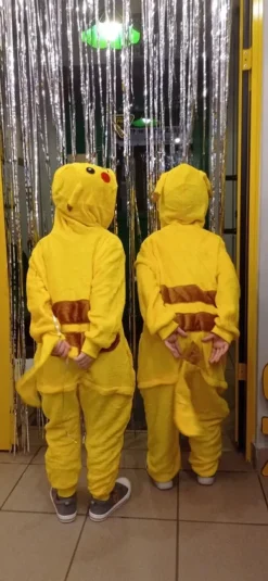 Discount Pokémon Strój karnawałowy Pikachu kugurami 6-7lat