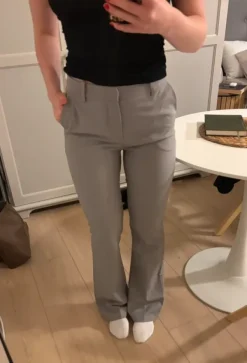 Hot Bik Bok Suorat housut