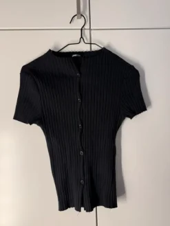 New Svart tight t-shirt